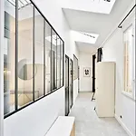 Stylish 2-bedroom Loft In The Heart Of With Air Conditioning *