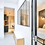 Stylish 2-bedroom Loft In The Heart Of With Air Conditioning アパート パリ
